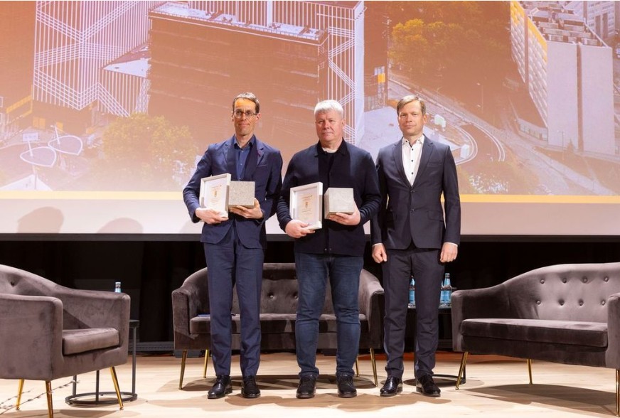 24.märtsil 2026 toimus Eesti Rahvusraamatukogus betoonipäev, kus kuulutati välja “Aasta Betoonehitis 2025”. Tiitli pälvis Tallinna Linnateater.…